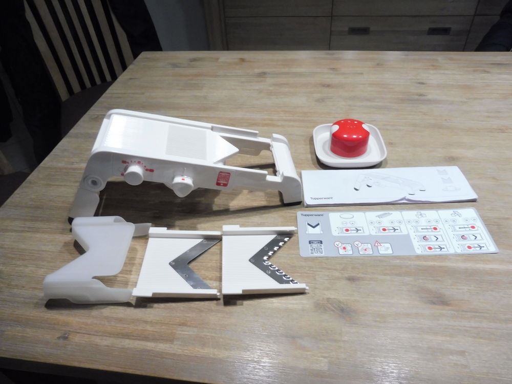 MANDOLINE   TUPPEWARE 65 Laval (53)