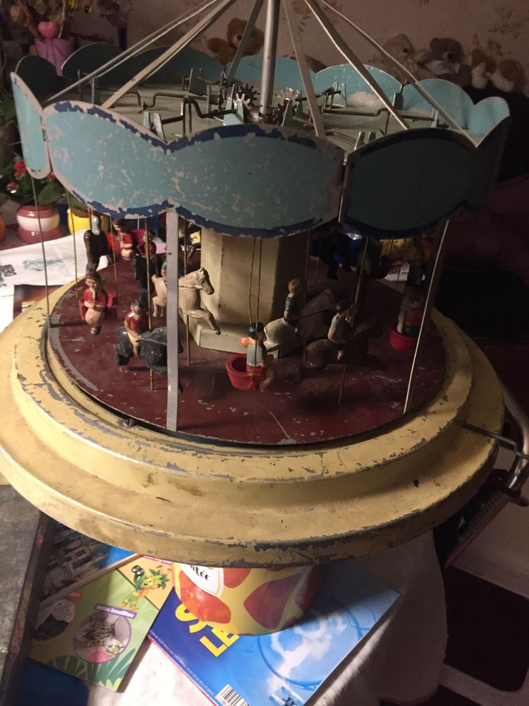 manege transformable 1500 Paris 19 (75)