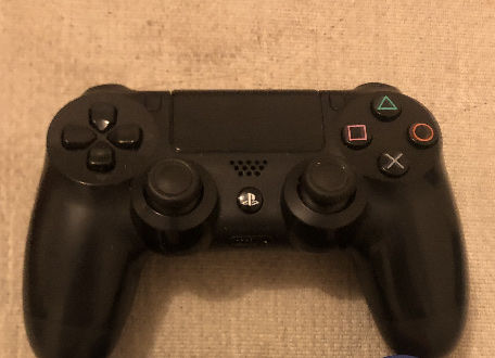 PS4 Pro 1To   manette officielle   casque   jeux   dd 170 Niort (79)