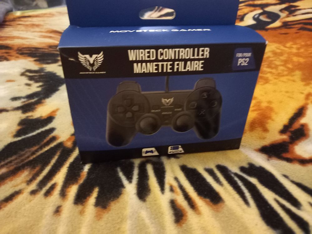 Manette pour PS2 �tat neuf 30 Saint-�tienne (42)