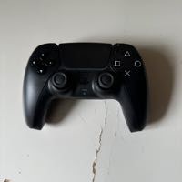 Manette PS4 25 Sainte-Genevi�ve-des-Bois (91)