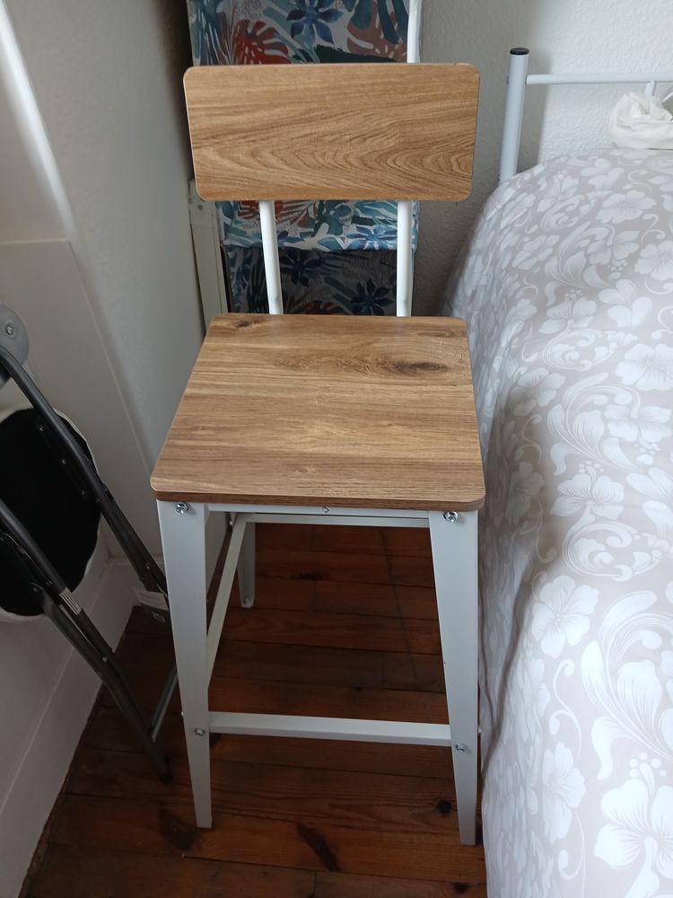 Mang� debout 80 Romans-sur-Is�re (26)