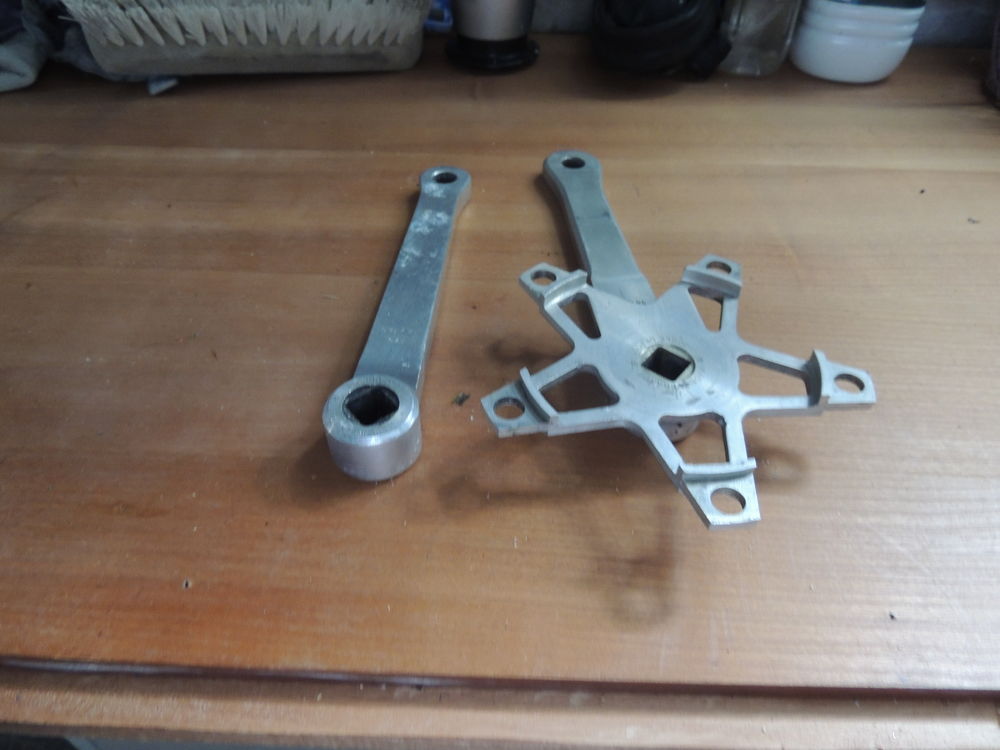 manivelles de velo 15 Saint-Germain-en-Cogl�s (35)