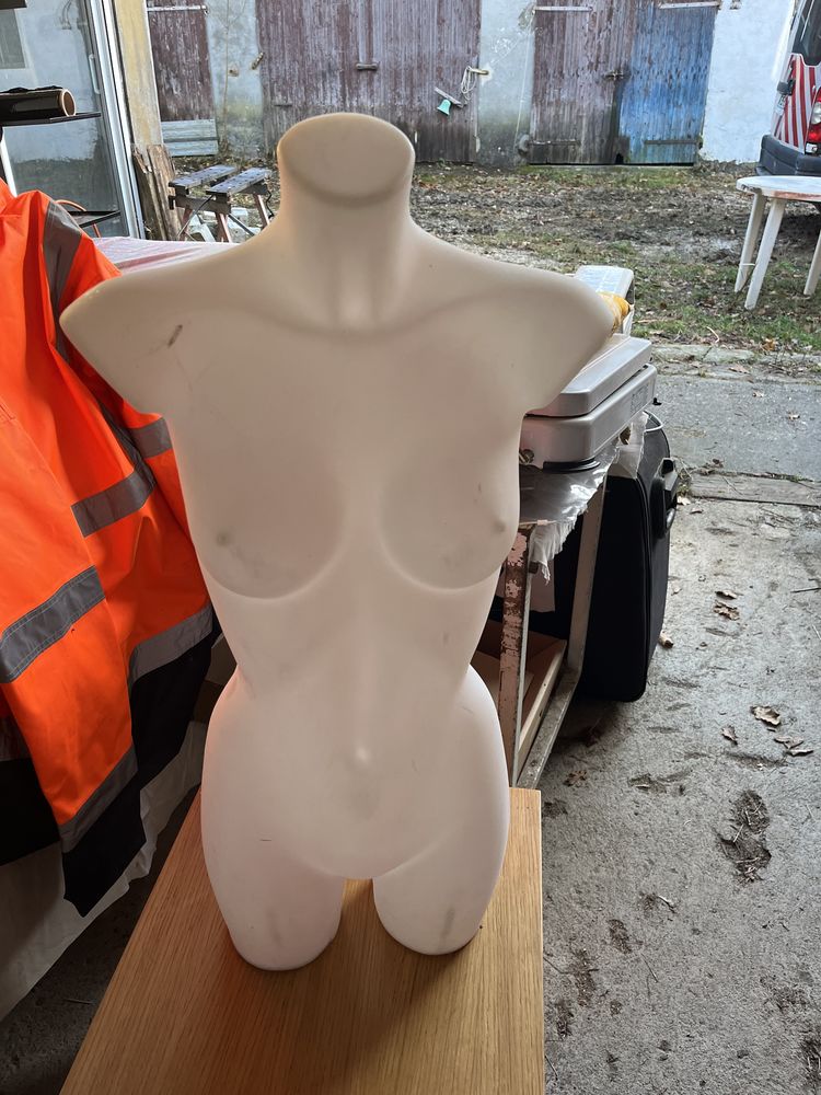 mannequin femme blanc 30 Filli�re (74)