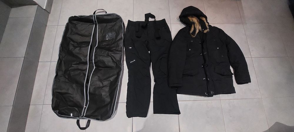 Manteau Armand Thiery + Pantalon Etirel 100 Saint-Arnoult-en-Yvelines (78)