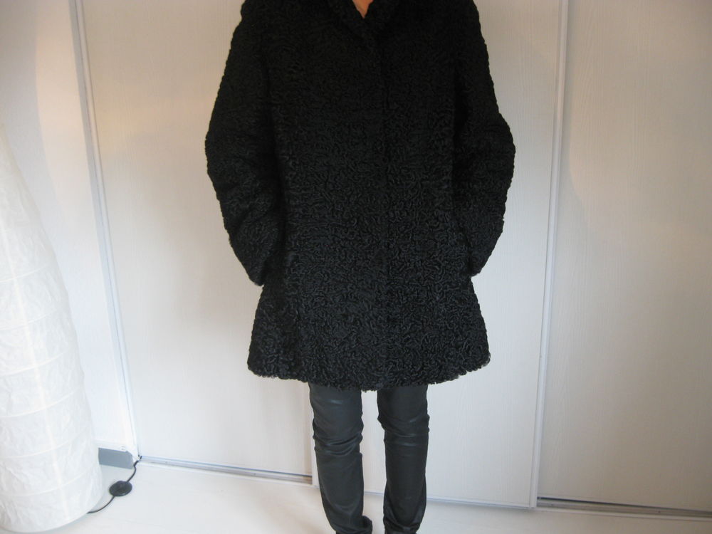 Manteau d'ASTRAKAN 500 Colomiers (31)