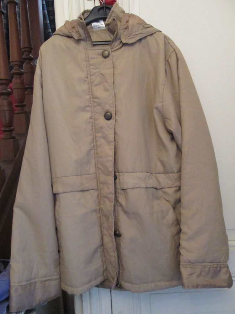 Manteau beige � capuche amovible Neuf taille 38 10 Herblay (95)