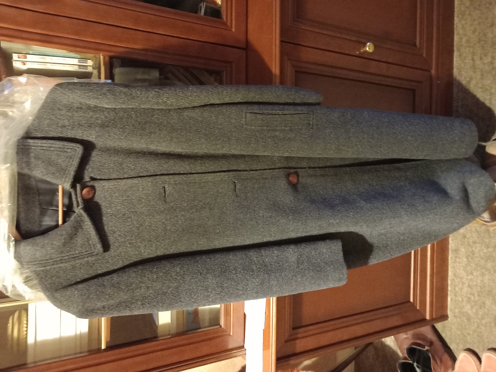 MANTEAU, de couleur bleu 40 Ivry-sur-Seine (94)