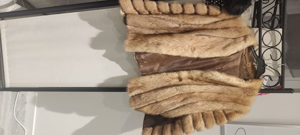 Manteau court taille S 250 Cheptainville (91)