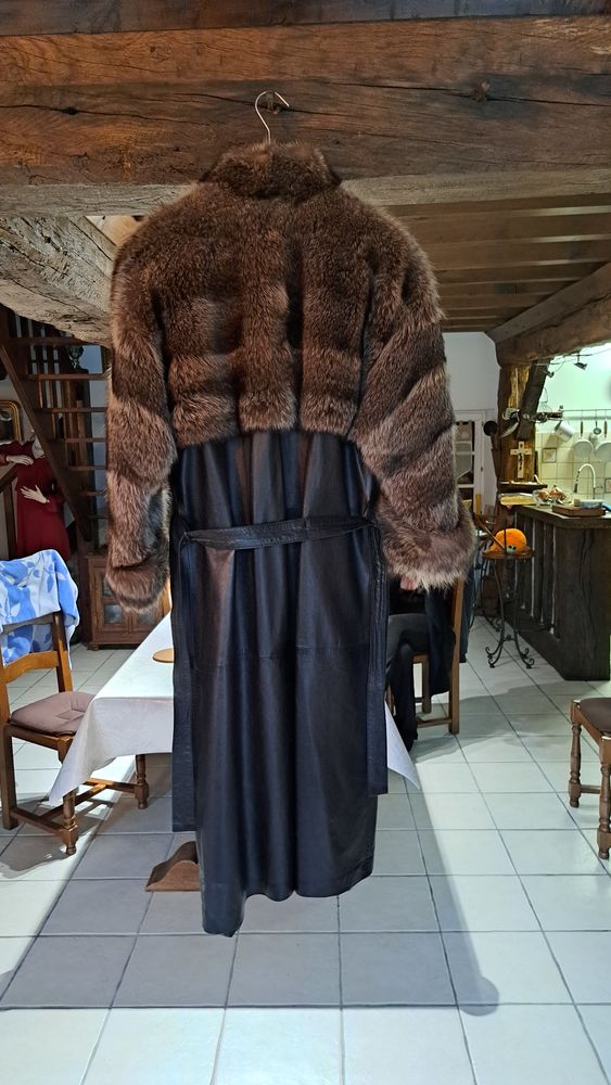 Manteau cuir et fourrure 0 La Fert�-Mac� (61)