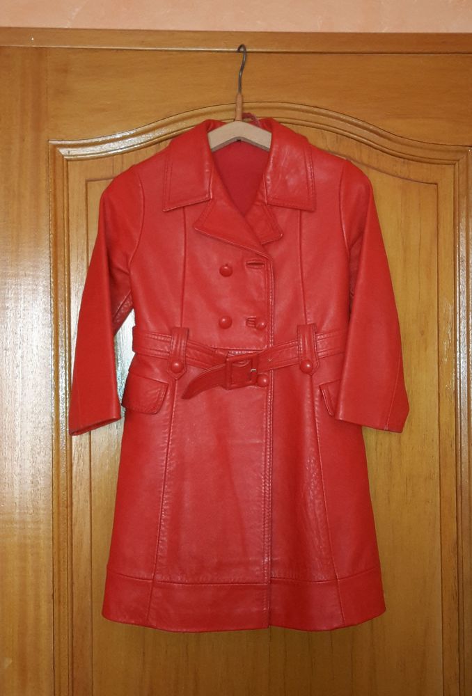 MANTEAU CUIR ROUGE 25 Talmont-Saint-Hilaire (85)