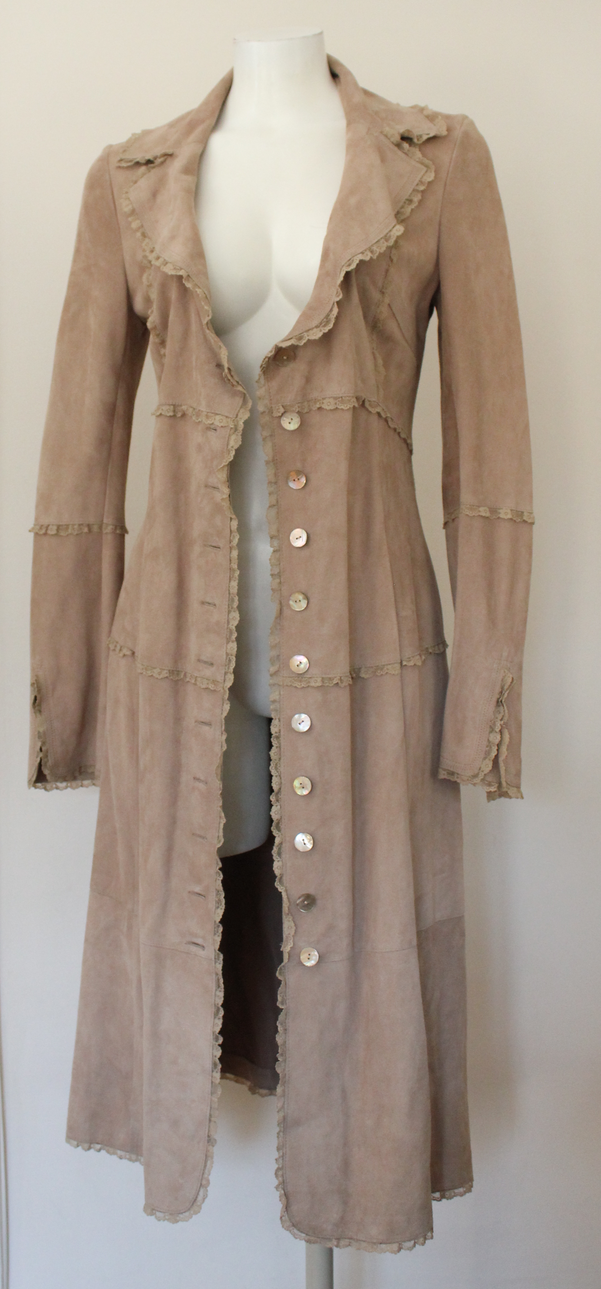 Manteau cuir veau velours beige VENTCOUVERT T.40. 220 Issy-les-Moulineaux (92)