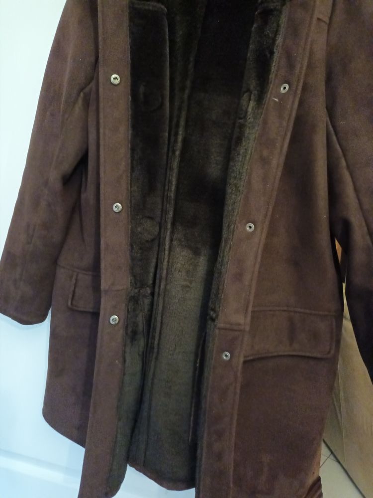 manteau en daim 20 Les Mureaux (78)