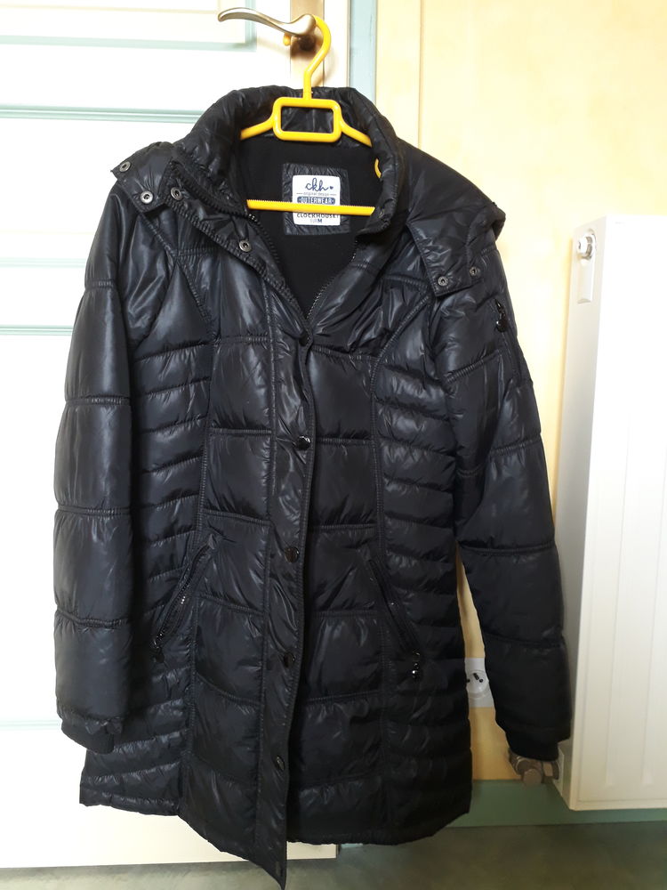 un manteau doudoune 10 Saint-Jean-de-Lini�res (49)