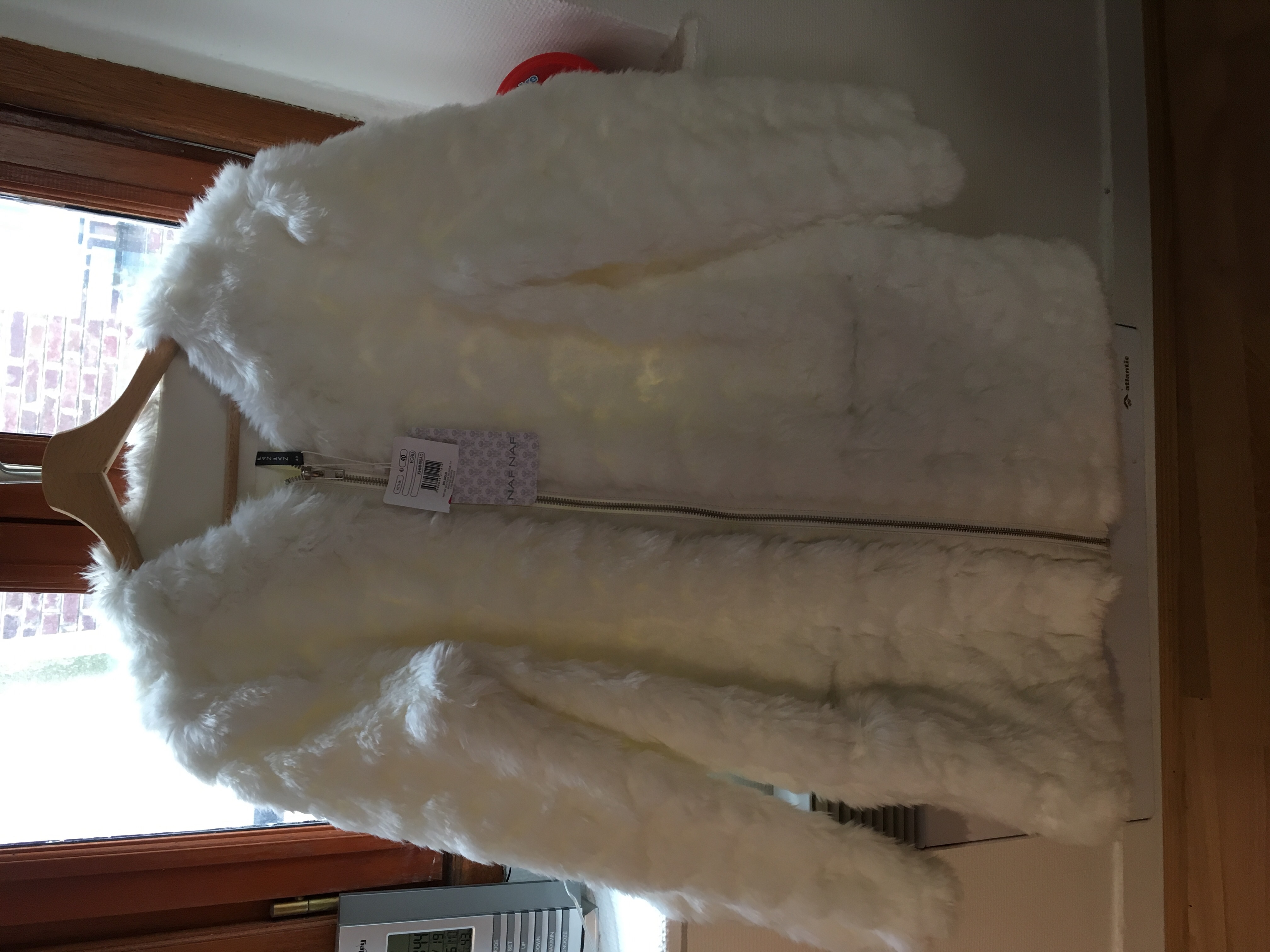 Manteau fausse fourrure blanche 50 Saint-Germain-en-Laye (78)