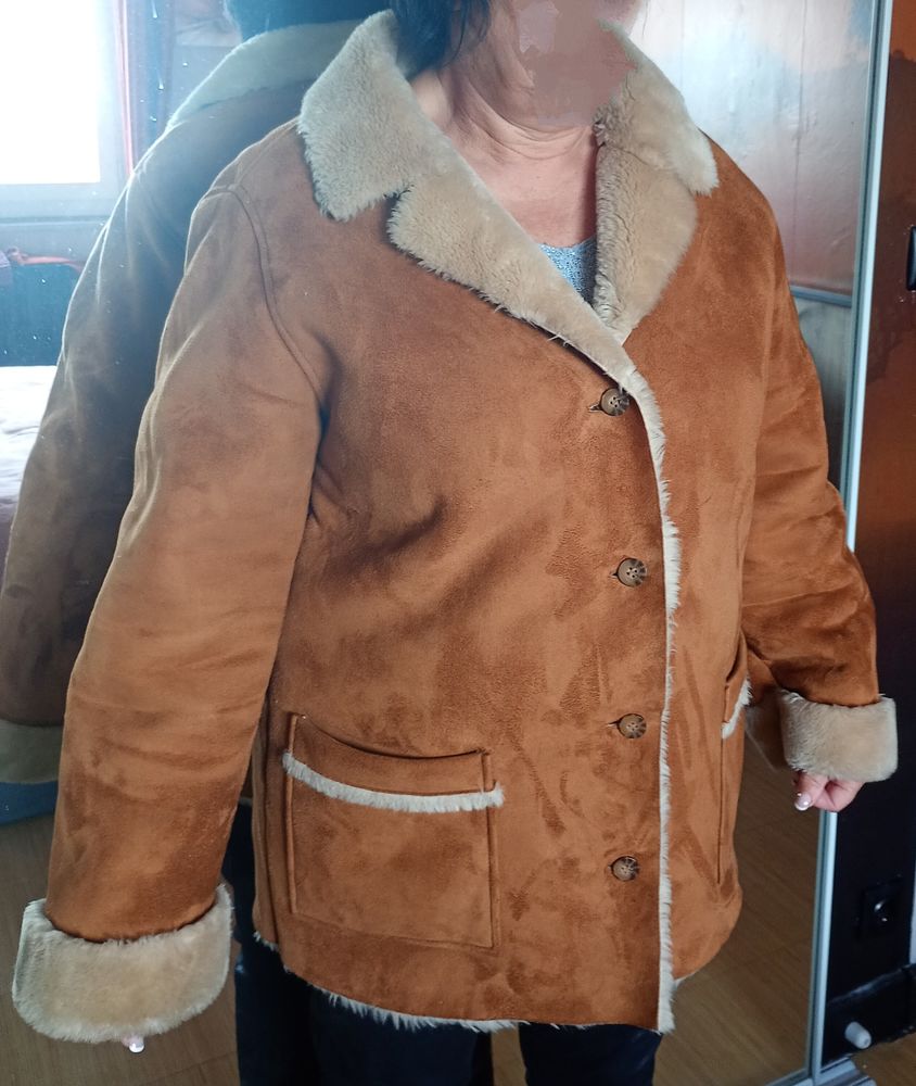 Manteau fausse fourrure marque Liz clairbonne 25 Violay (42)