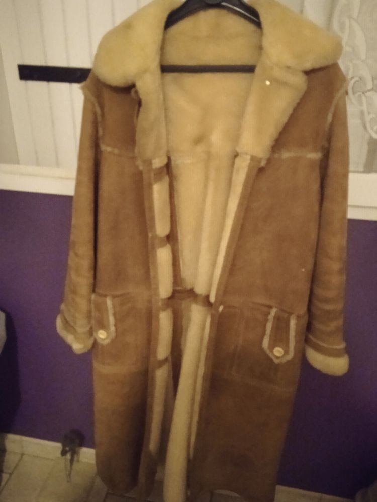 Manteau femme mouton retourn�. 0 Vitrolles (13)