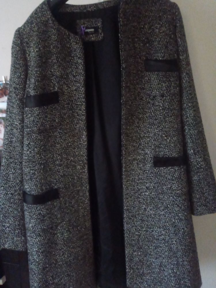  manteau  femme neuf en double 
170 Limours (91)