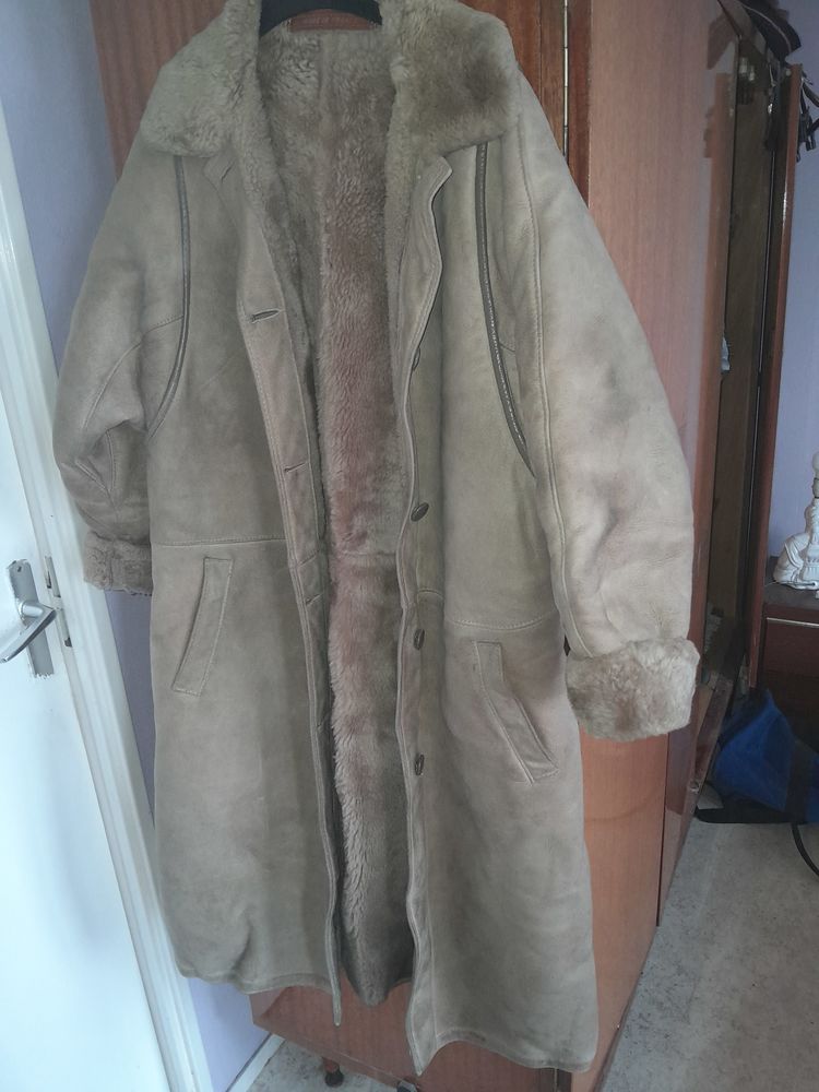 Manteau ? de femme vintage 110 Enghien-les-Bains (95)