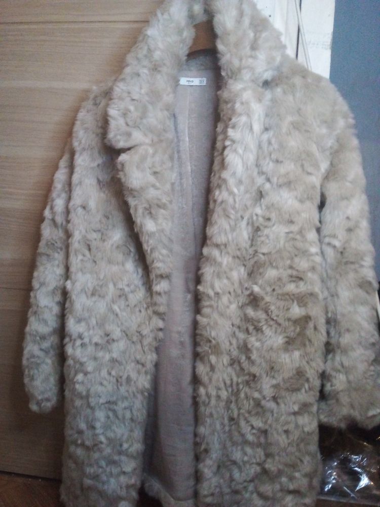 Manteau en forrure pour femme 50 Saint-Denis (30)