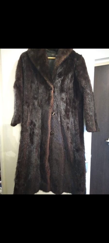 manteau de fourrure allari fourrure 500 Saint-Laurent-du-Var (06)