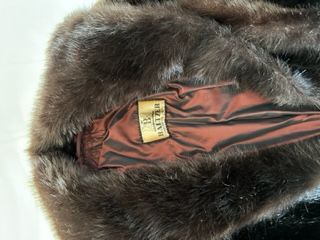 Manteau en fourrure v�ritable avec sa toque 0 Osthoffen (67)