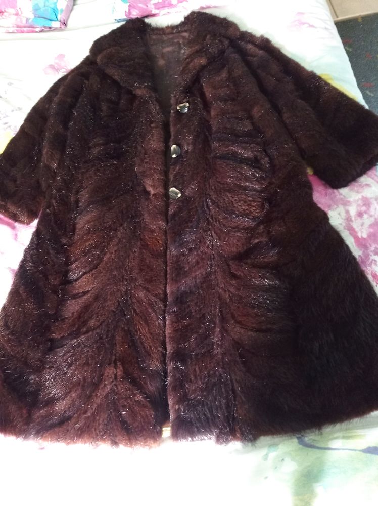 MANTEAU DE FOURRURE VISON 0 Thouron (87)