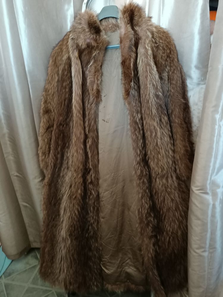 Achetez manteau de fourrure occasion, annonce vente à Noisy Achetez manteau de fourrure occasion, annonce vente à Noisy