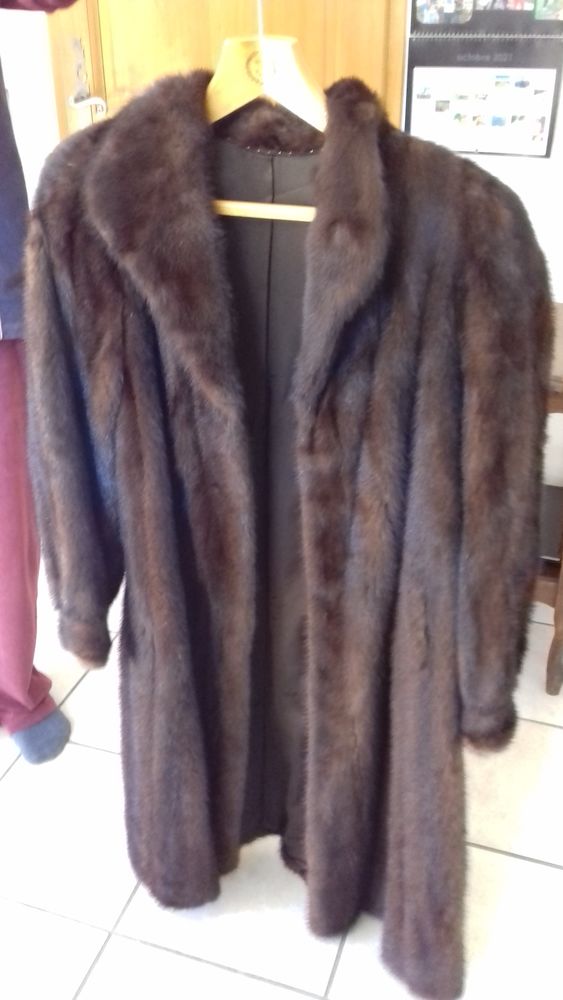 manteau de fourrure 100 Le Bourg-d'Oisans (38)