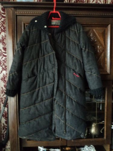 Manteau genre doudounne 30 Wissous (91)