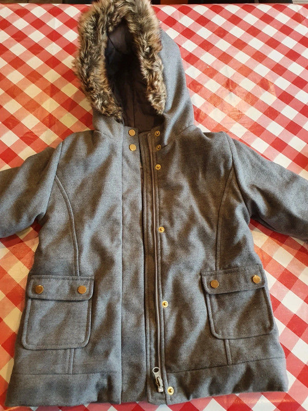 Manteau gris comme neuf - 5 ans 8 Aubvillers (80)