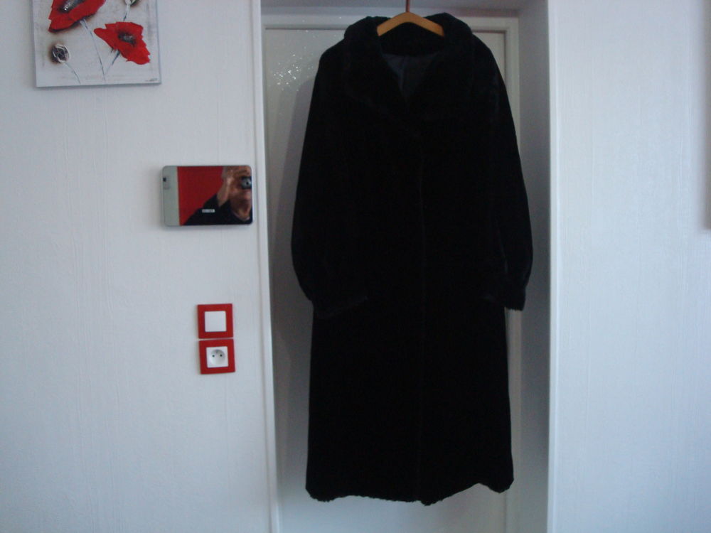 manteau imitation fourrure 30 Calonne-Ricouart (62)