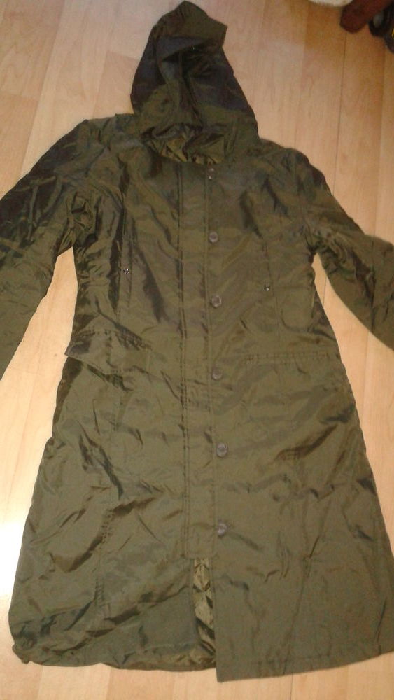 Manteau kaki Taille  M 4 Poitiers (86)