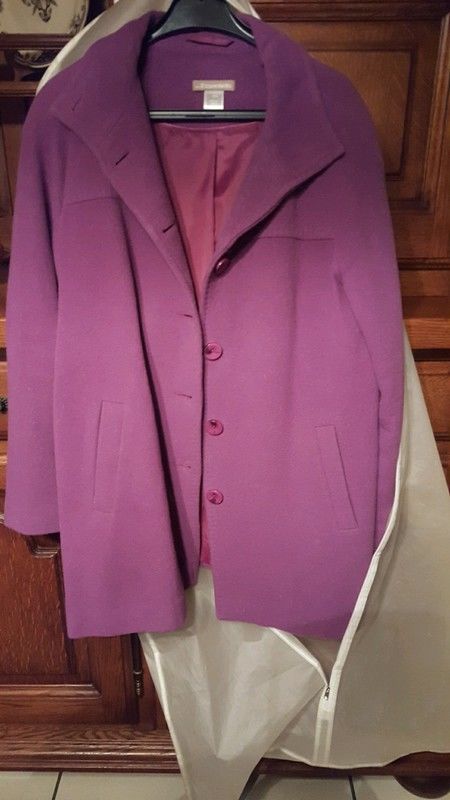 MANTEAU 3/4 LAINE CASHMERE VIOLINE
13 F�camp (76)