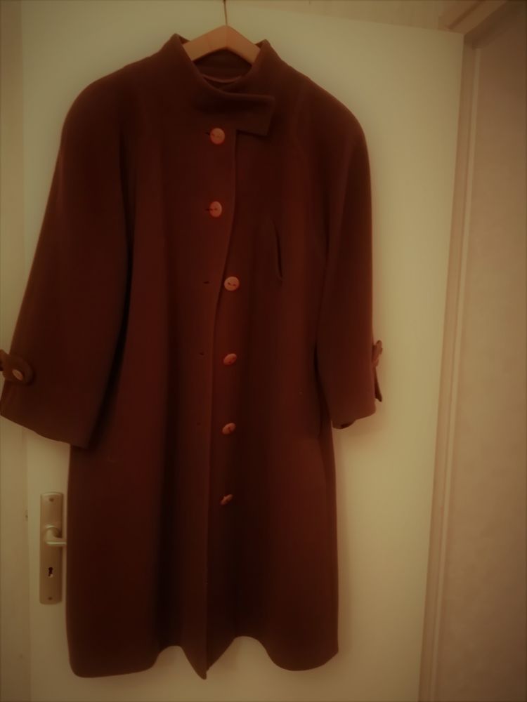 manteau laine 75 Bellerive-sur-Allier (03)