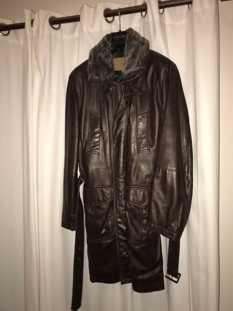 Manteau long en cuir chocolat col fourr� taille 54 75 Versailles (78)