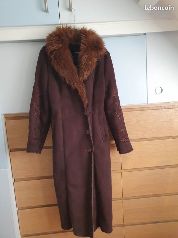MANTEAU LONG MARRON EN DAIM 30 Saint-Genis-de-Saintonge (17)