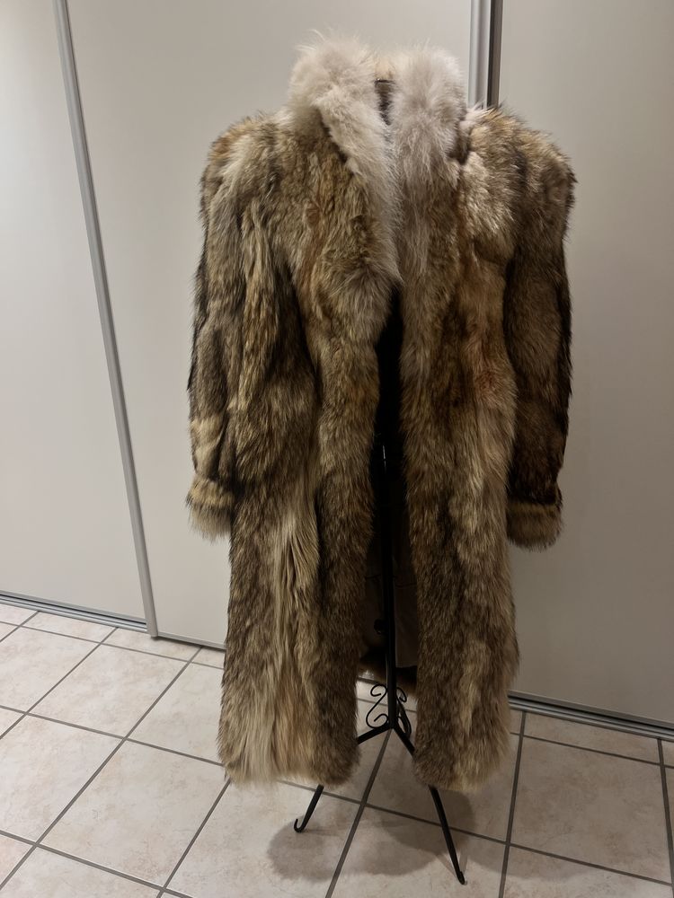 Manteau Loup v�ritable 750 Boutigny-sur-Essonne (91)