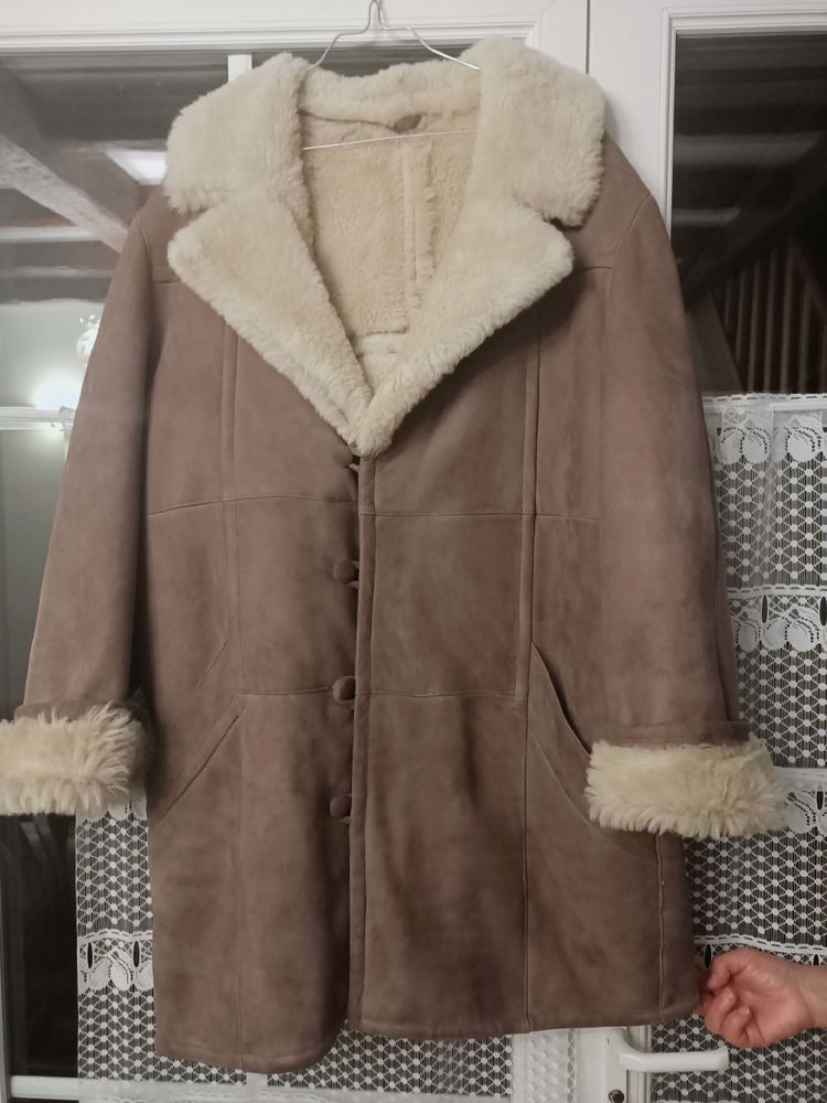 Manteau 3/4 mouton retourne 80 �greville (77)