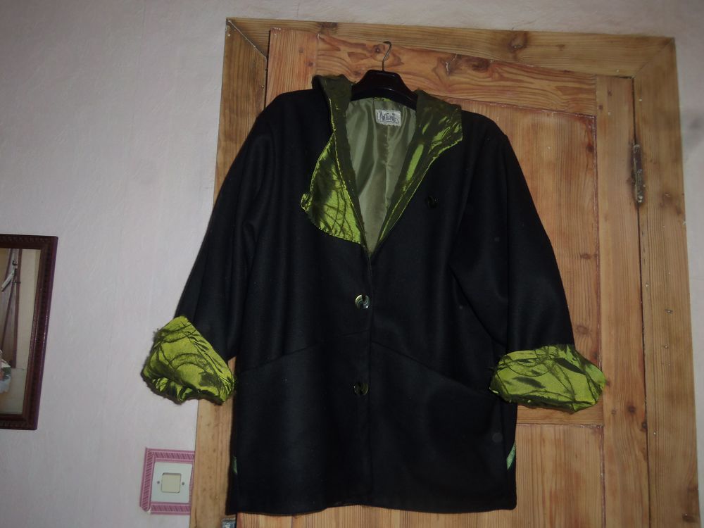 Manteau neuf marque l'Anti-Mite. 50 Mont-de-Marsan (40)