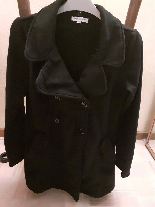 manteau noir azaka T36 2 La Ferté-sous-Jouarre (77)
