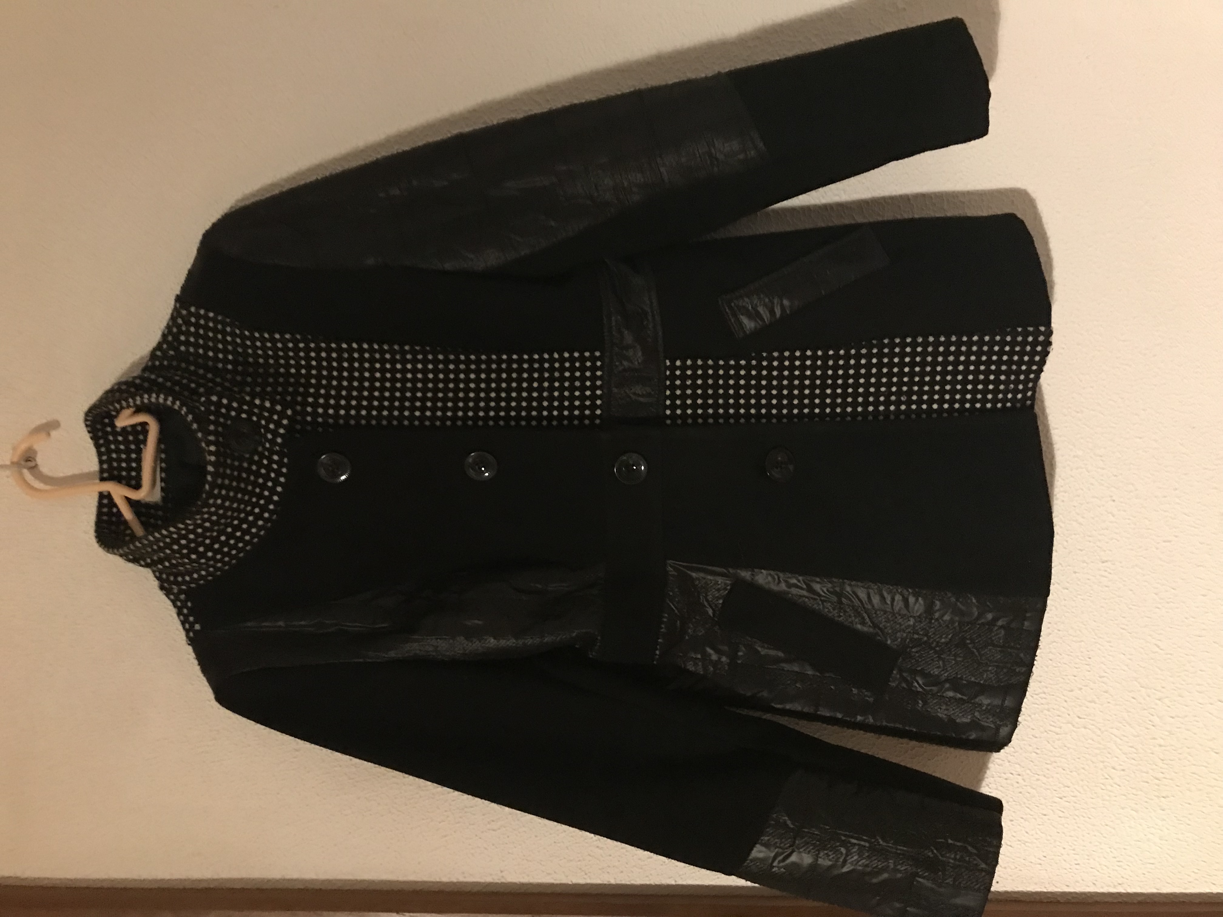 Manteau noir cintr� 38 10 Ch�telaillon-Plage (17)