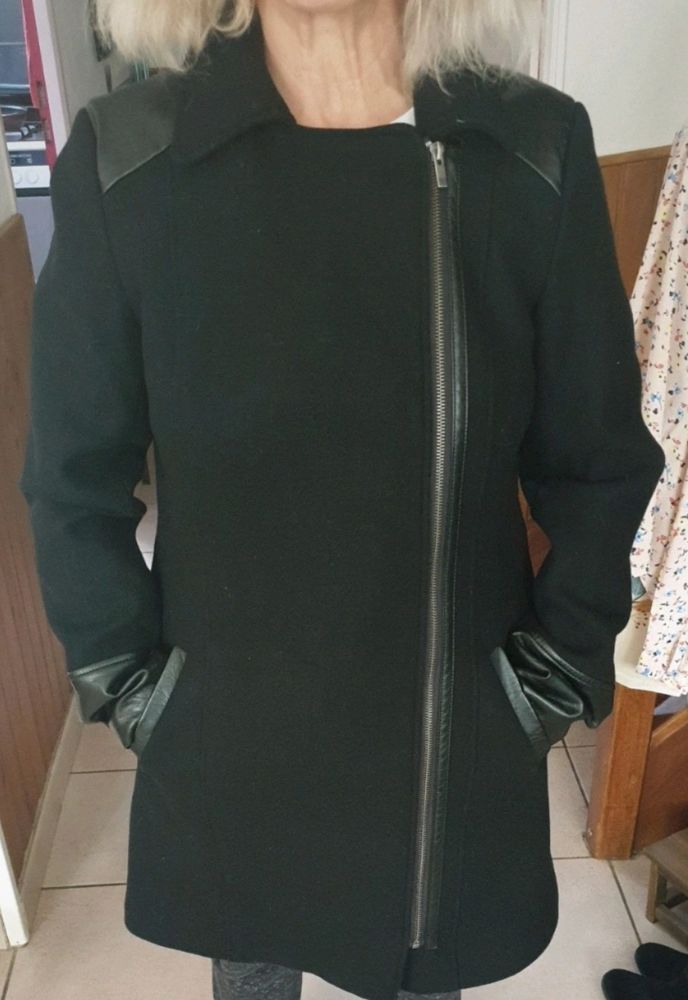 Manteau noir bi mati�re 40/42 25 Anquetierville (76)