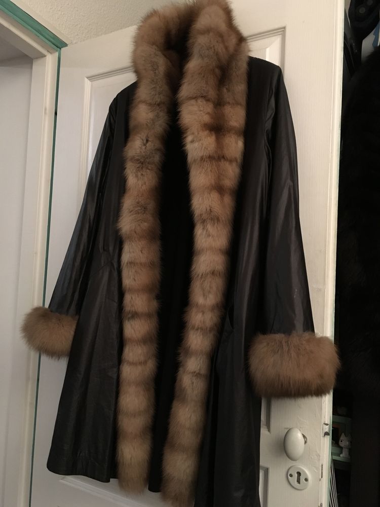 Manteau noir r�versible. 600 Bordeaux (33)