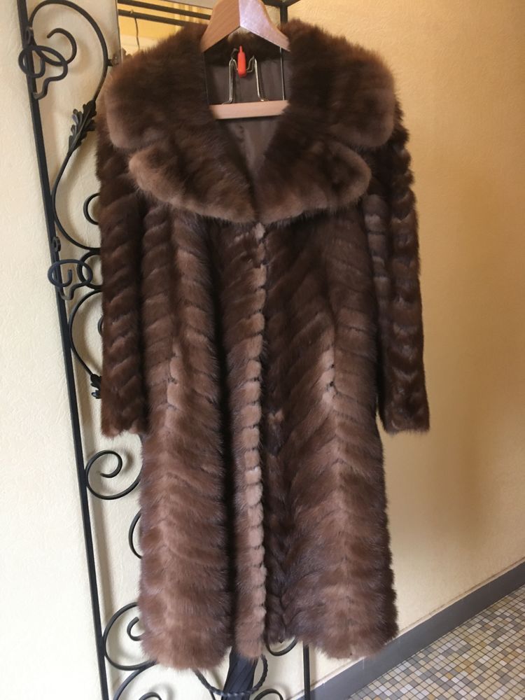 MANTEAU PATTES DE VISON DE LUXE 80 Laval (53)