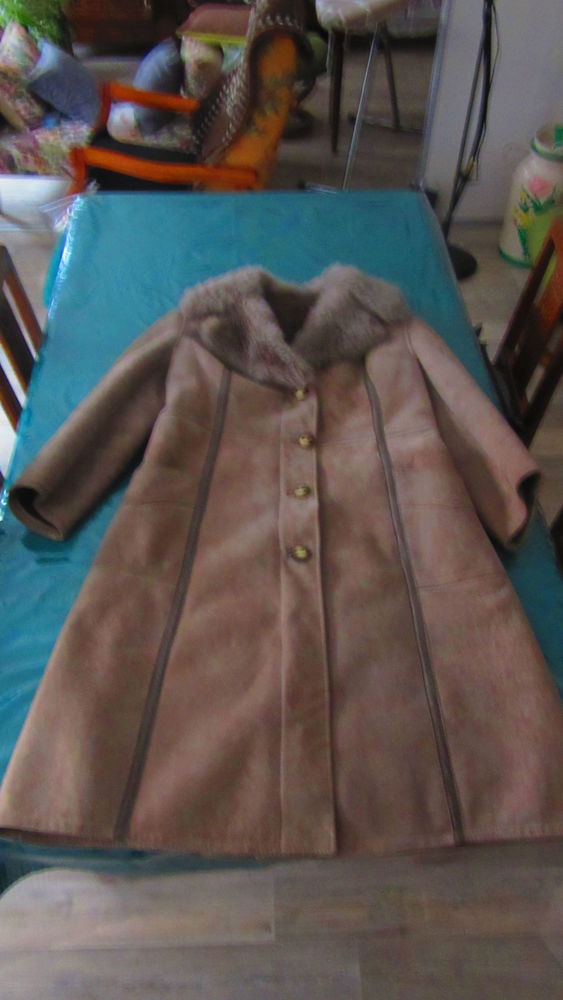 Manteau en peau 0 Nancy (54)
