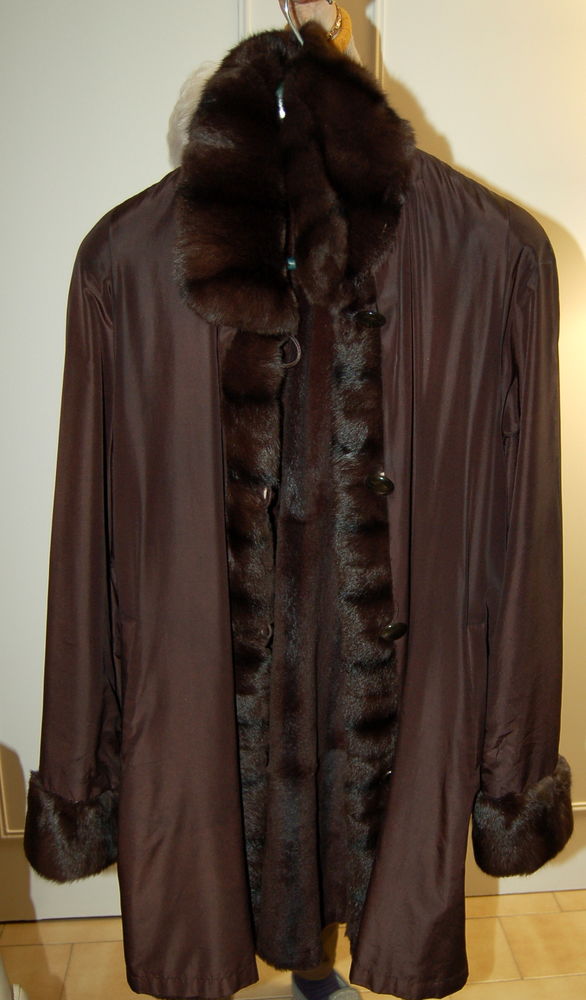Manteau ragondin-lapin r�versible 100 Le Mesnil-Saint-Denis (78)