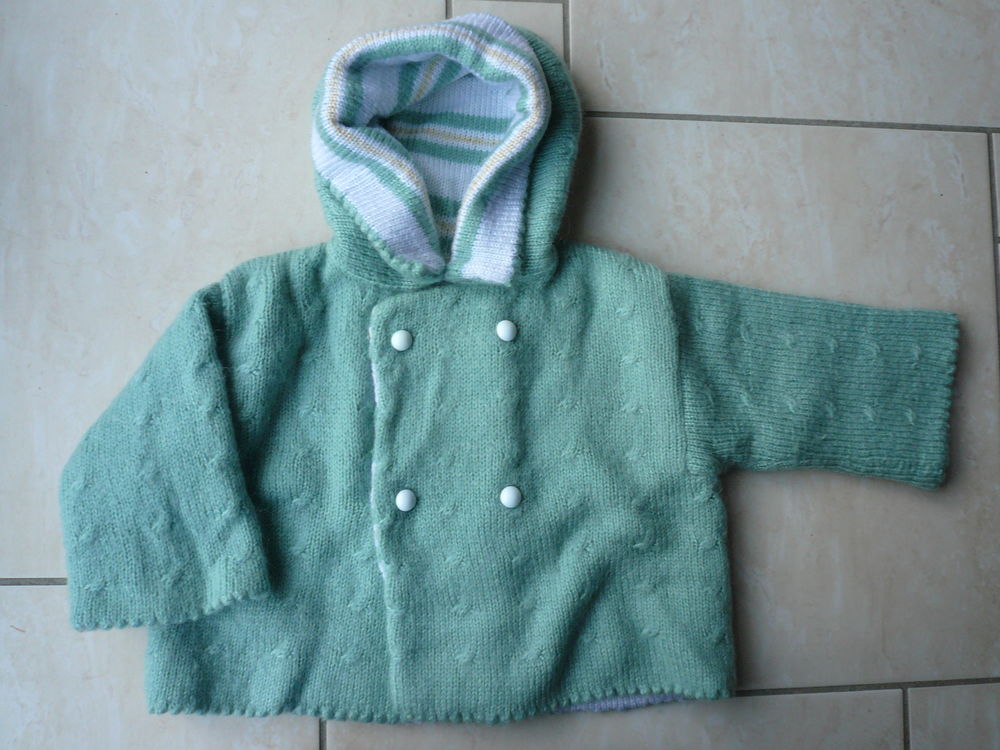 Manteau r�versible 6 mois 15 Franqueville-Saint-Pierre (76)