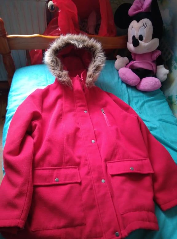 manteau style Duffle-coat coloris rouge taille 50 30 Wattrelos (59)