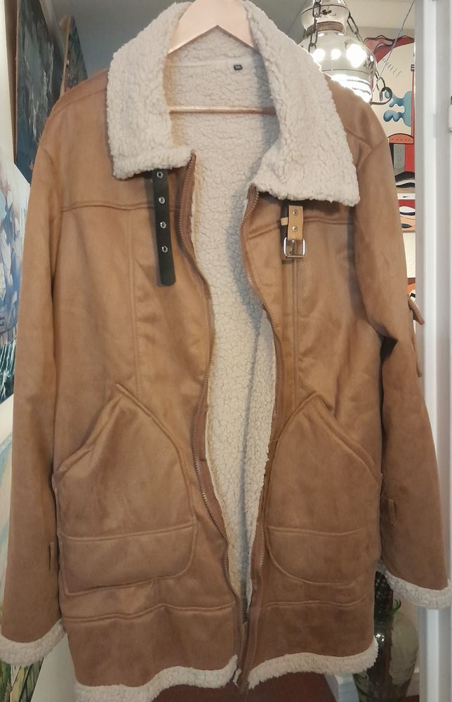 Manteau en su�dine couleur daim 28 Tours (37)
